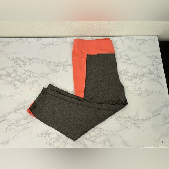 bcg Pants - BCG Athletic Crop Stretch Leggings Women’s Plus Size 1X Gray Peach Pull Up B2​​